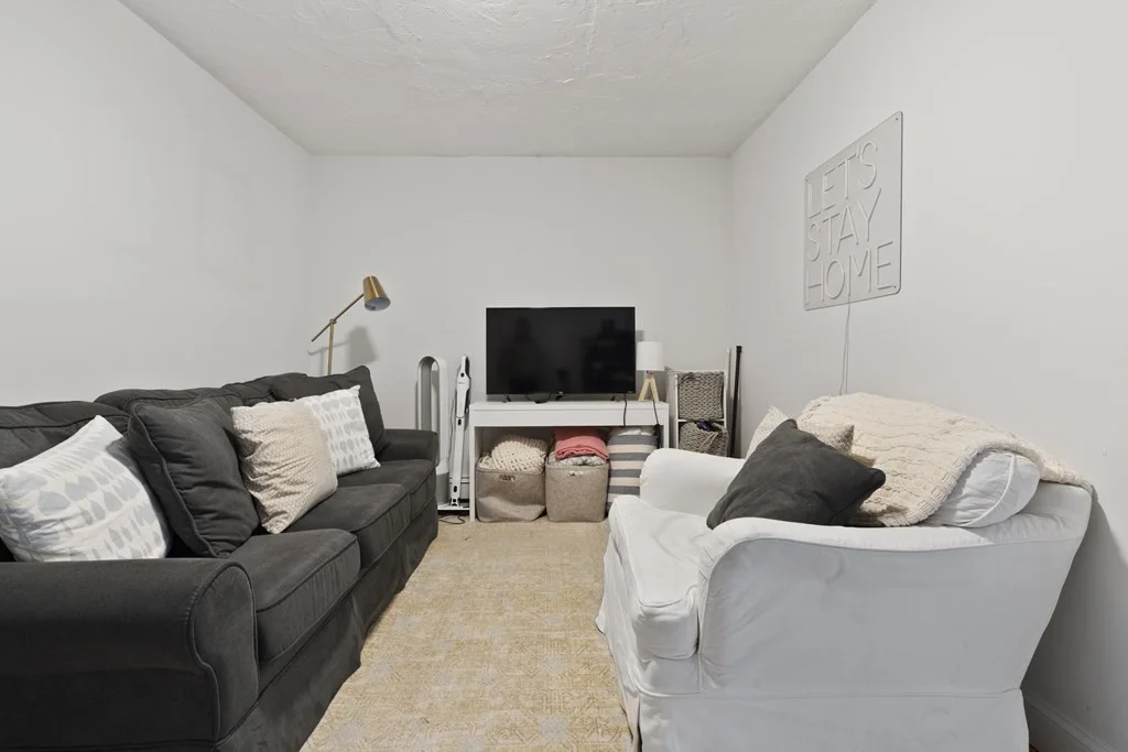 3 bed, 1 bath apartment for rent at 442 West 4th Unit 1, South Boston — photo 6 of 14