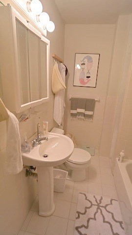 2 bed, 1 bath apartment for rent at 443 Broadway Unit 1, Winter Hill — photo 9 of 14