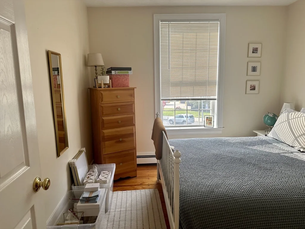2 bed, 1 bath apartment for rent at 443 Bunker Hill St Unit 1, Charlestown — photo 5 of 8