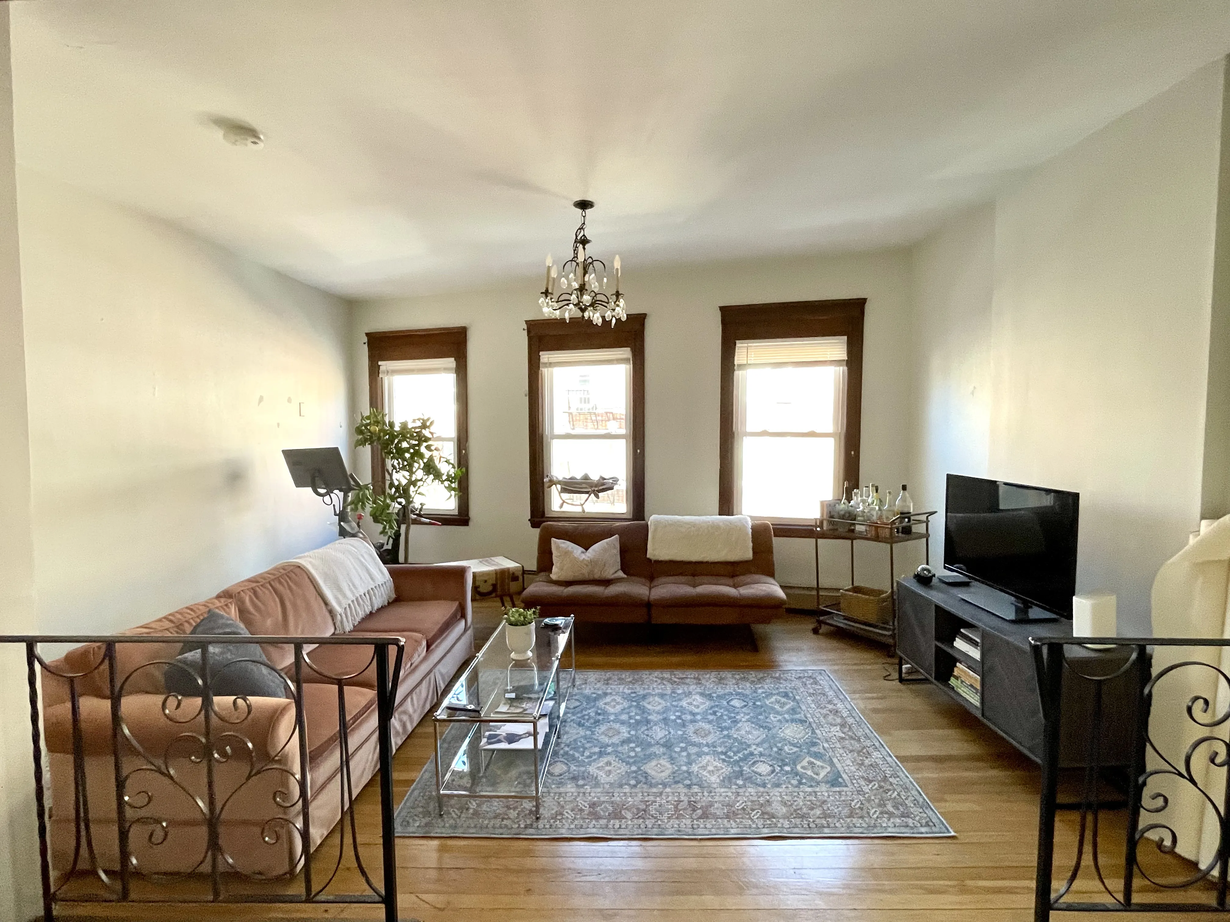 3 bed, 1 bath apartment for rent at 443 Hanover St Unit 2, North End — photo 3 of 18