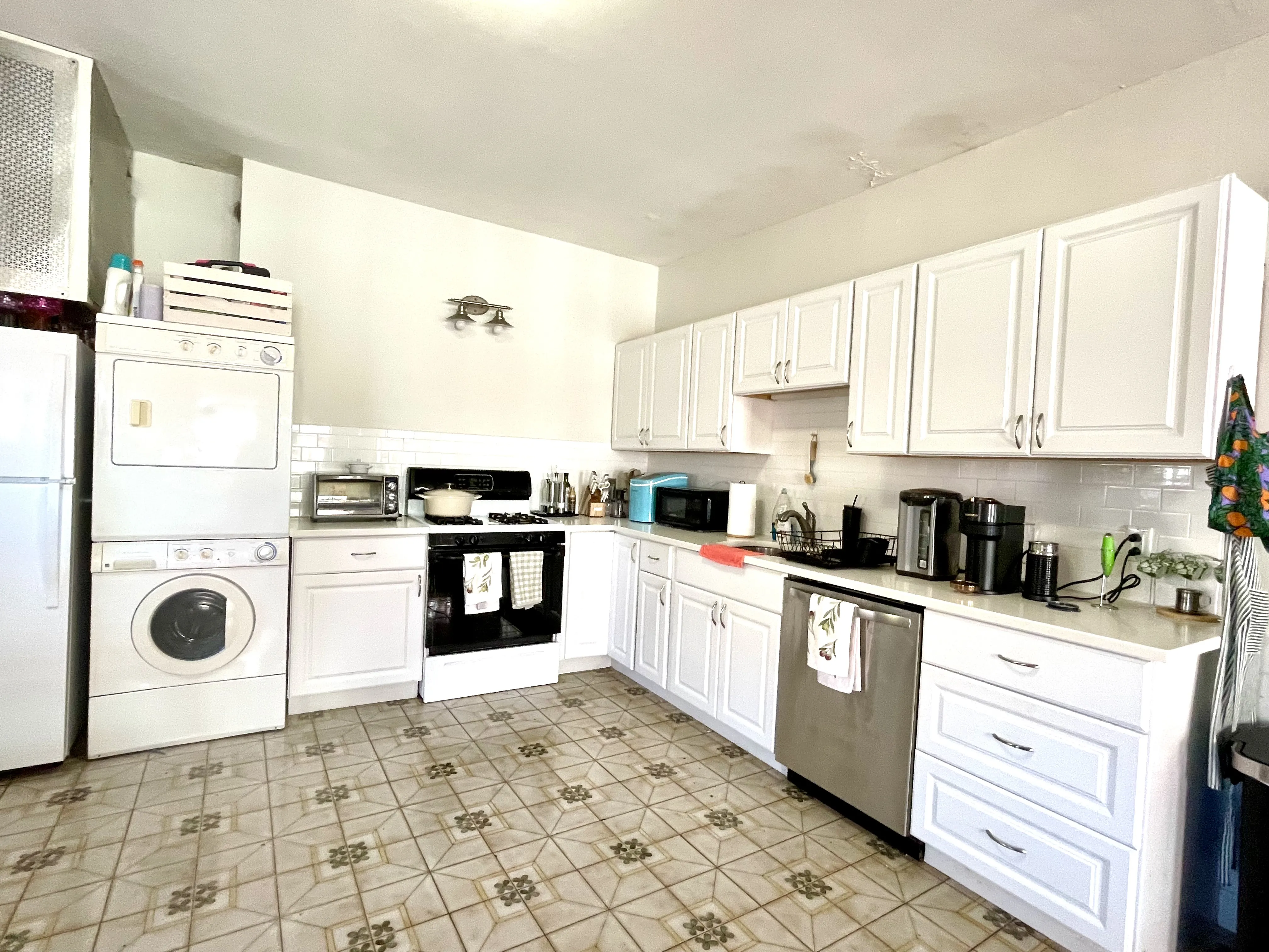 3 bed, 1 bath apartment for rent at 443 Hanover St Unit 2, North End — photo 7 of 18
