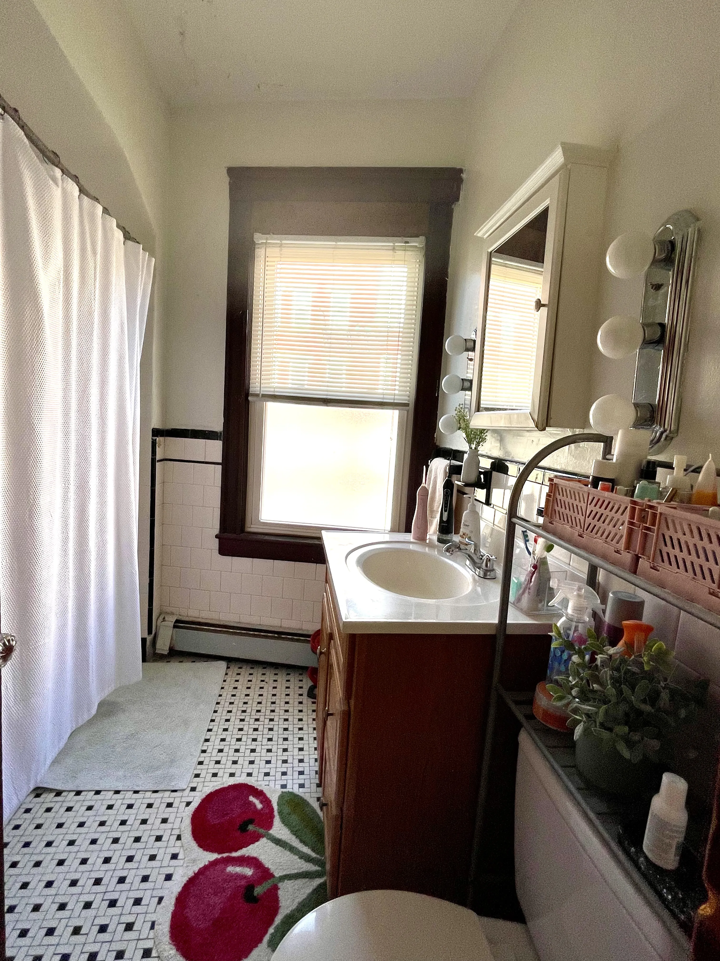 3 bed, 1 bath apartment for rent at 443 Hanover St Unit 2, North End — photo 9 of 18