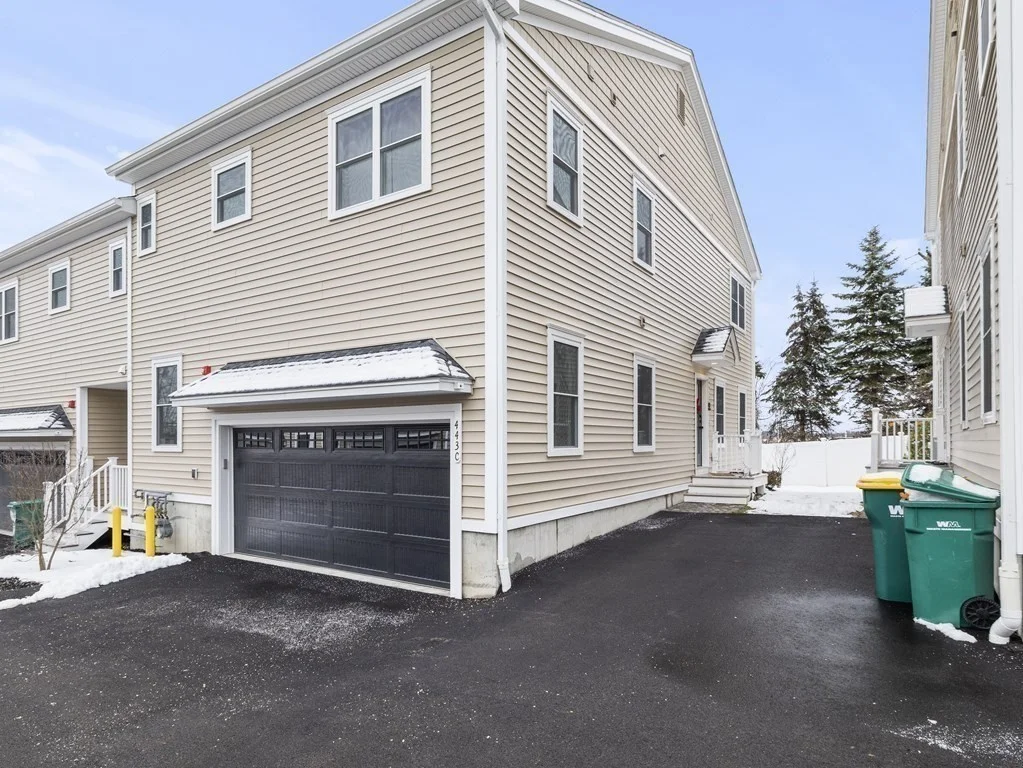 3 bed, 2 bath apartment for rent at 443 Neponset St Unit C, Norwood — photo 2 of 23