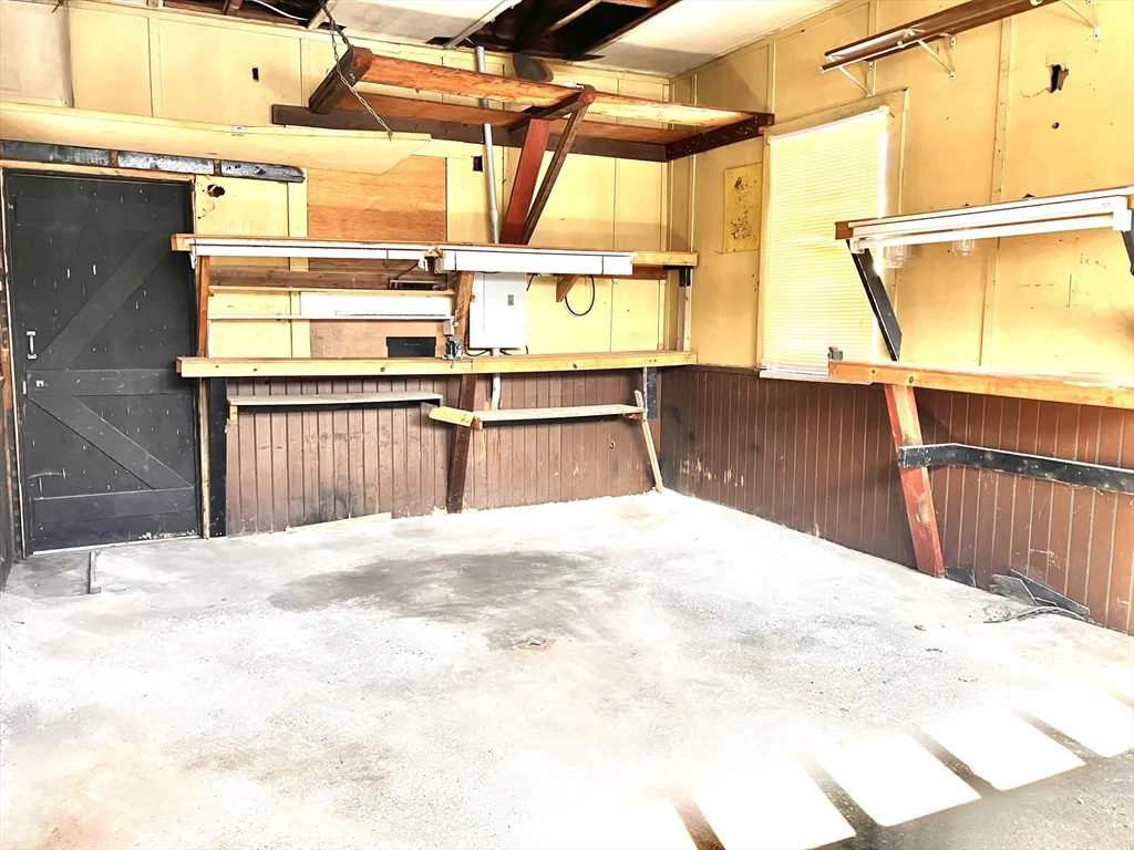 1 bed, 1 bath apartment for rent at 444 Broadway Unit 1, Lynn — photo 3 of 16