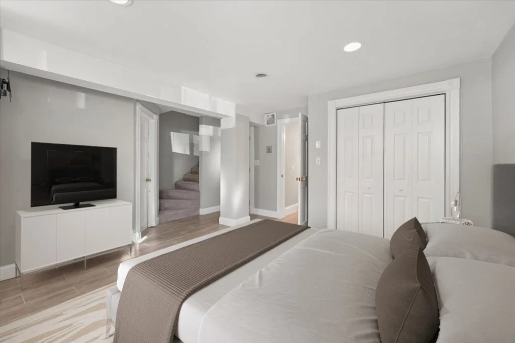 3 bed, 2 bath apartment for rent at 444 East 8th St Unit 1, South Boston — photo 9 of 13