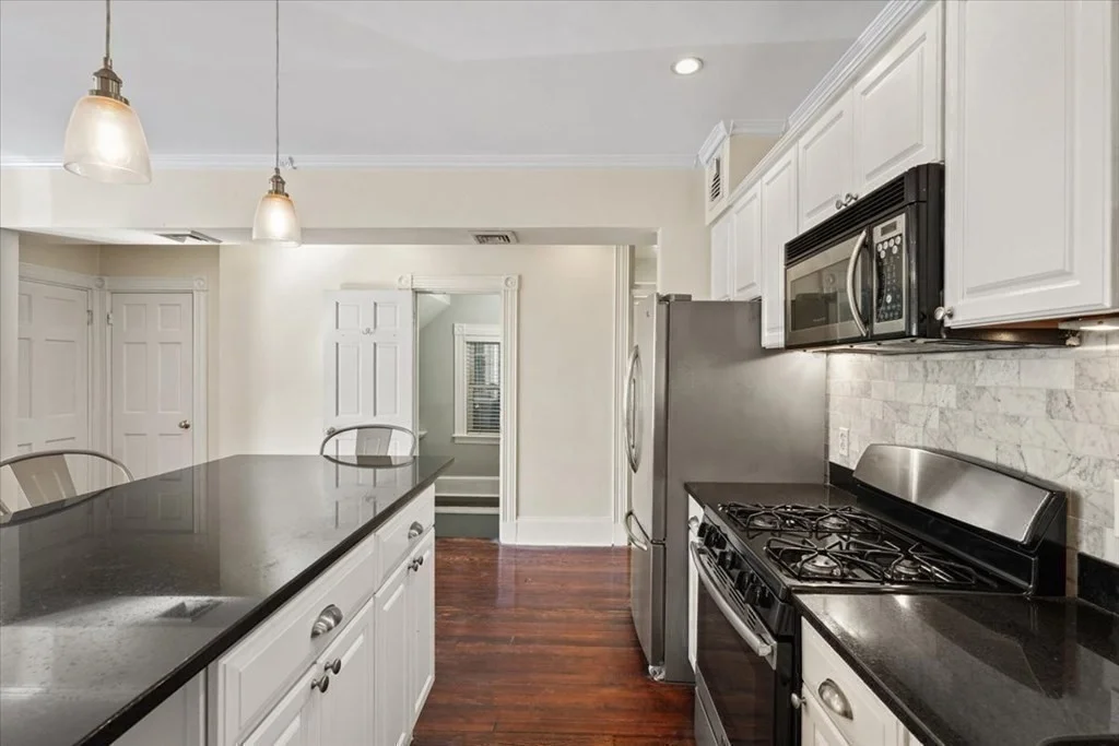3 bed, 2 bath apartment for rent at 444 East 8th St Unit 1, South Boston — photo 6 of 13