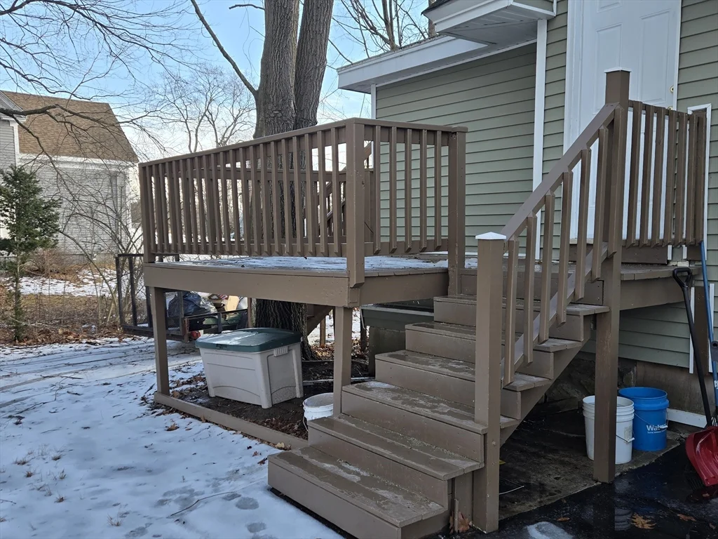 1 bed, 1 bath apartment for rent at 444 Groveland St Unit 2, Haverhill — photo 3 of 8