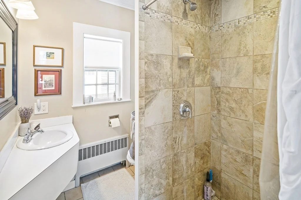 1 bed, 1 bath apartment for rent at 444 Main St Unit 444, Amesbury — photo 12 of 18
