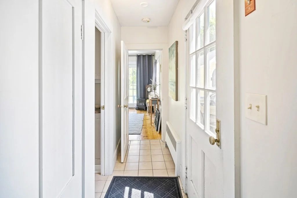 1 bed, 1 bath apartment for rent at 444 Main St Unit 444, Amesbury — photo 11 of 18
