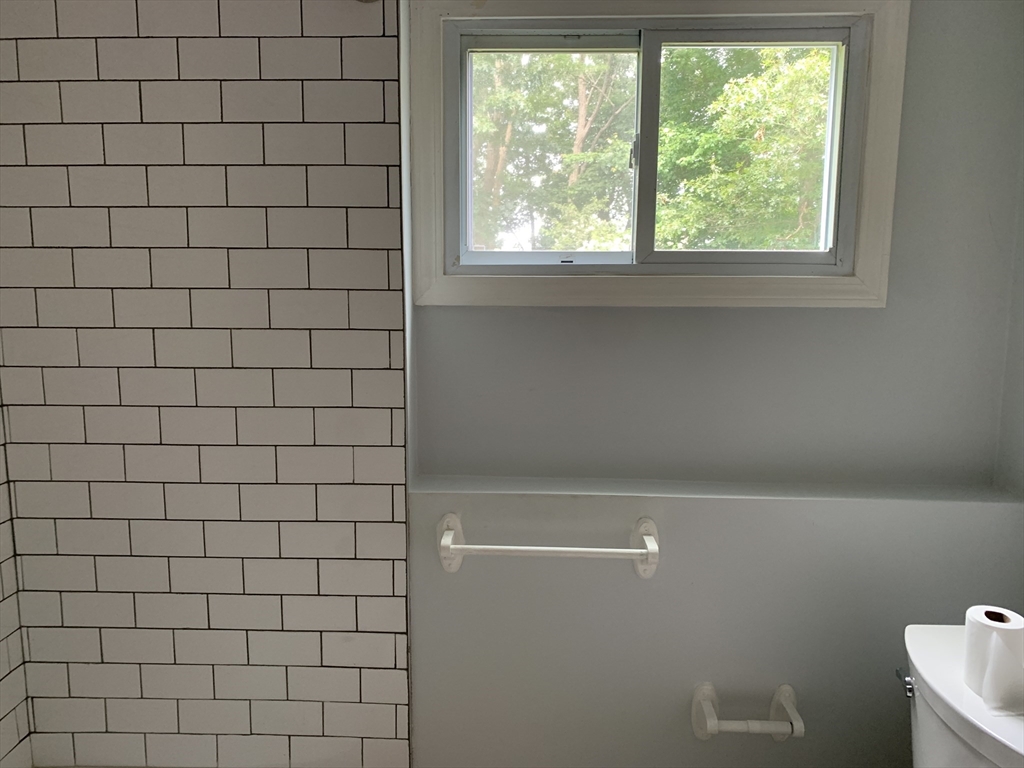 1 bed, 1 bath apartment for rent at 444 Quincy St Unit C, Fall River — photo 8 of 9