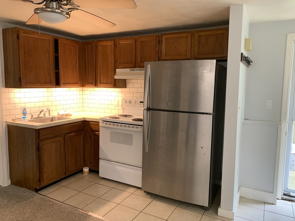 1 bed, 1 bath apartment for rent at 444 Quincy St Unit C, Fall River — photo 1 of 9