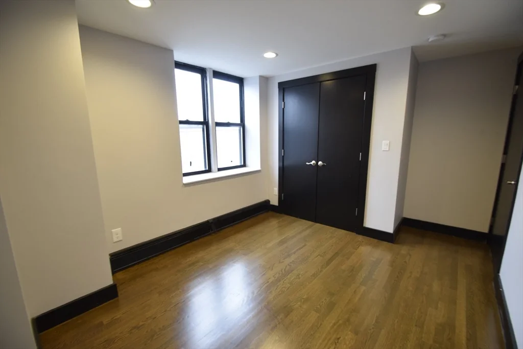 1 bed, 1 bath apartment for rent at 444 Western Ave Unit 3, Brighton — photo 8 of 11