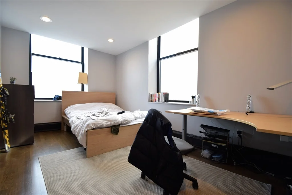 3 bed, 1 bath apartment for rent at 444 Western Ave Unit 4, Brighton — photo 14 of 18