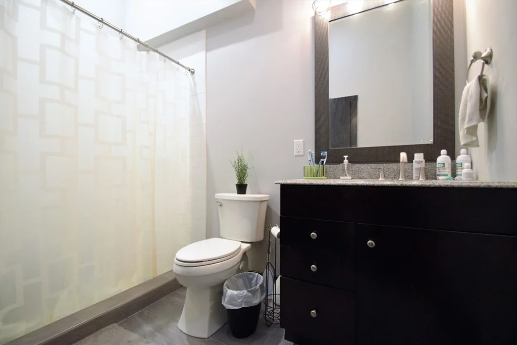 3 bed, 1 bath apartment for rent at 444 Western Ave Unit 4, Brighton — photo 13 of 18