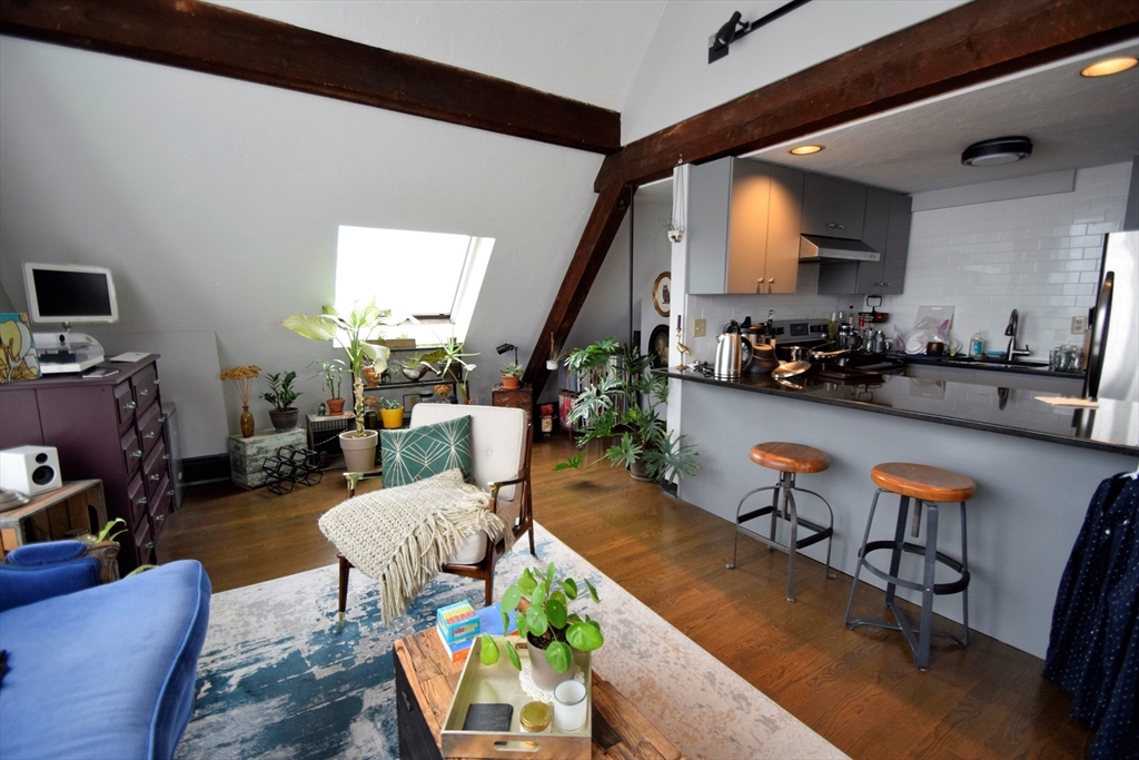 1 bed, 1 bath apartment for rent at 444 Western Ave Unit PH 6, Brighton — photo 9 of 17