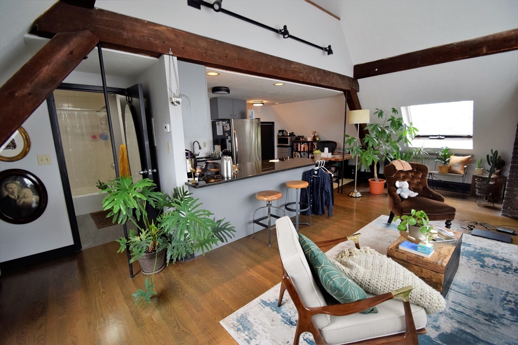 1 bed, 1 bath apartment for rent at 444 Western Ave Unit PH 6, Brighton — photo 6 of 17