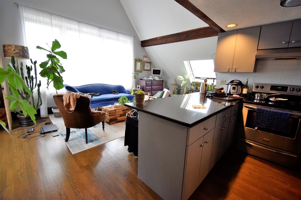 1 bed, 1 bath apartment for rent at 444 Western Ave Unit PH 6, Brighton — photo 7 of 17