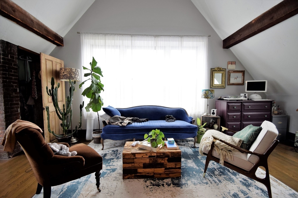 1 bed, 1 bath apartment for rent at 444 Western Ave Unit PH 6, Brighton — photo 3 of 17