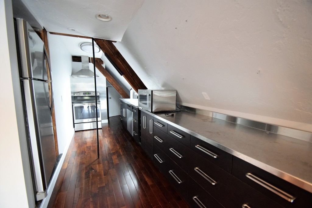 2 bed, 1 bath apartment for rent at 444 Western Ave Unit PH5, Brighton — photo 8 of 20