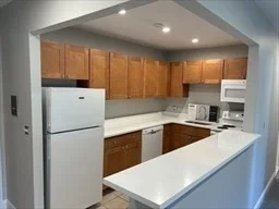 1 bed, 1 bath apartment for rent at 445 Pleasant St Unit 32, South Weymouth — photo 1 of 7