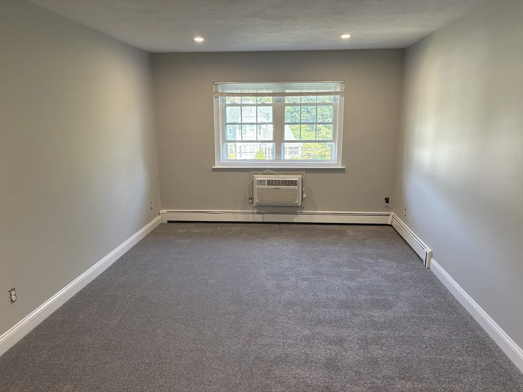 1 bed, 1 bath apartment for rent at 445 Pleasant St Unit 36, Weymouth — photo 4 of 6
