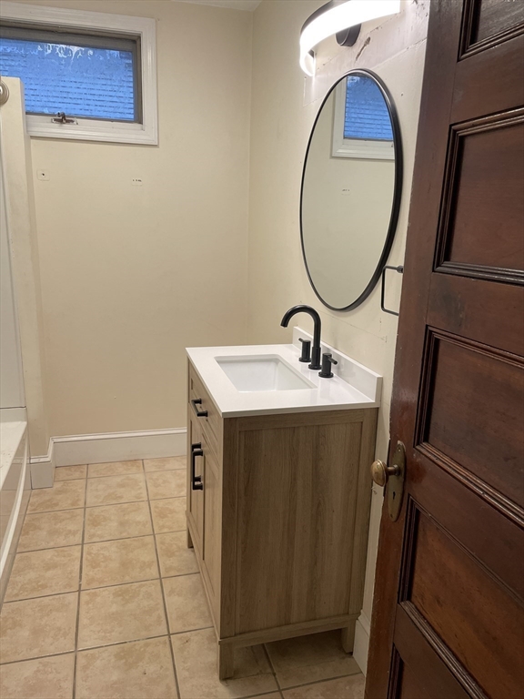 2 bed, 1 bath apartment for rent at 445 Washington St Unit 1, Newton Corner — photo 3 of 6