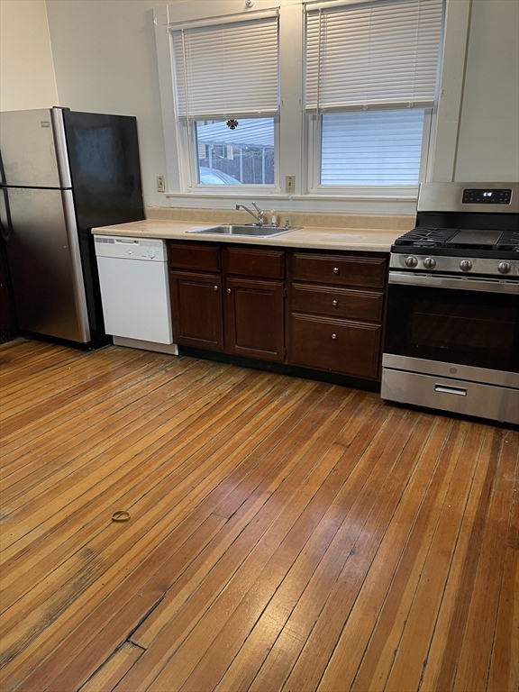 2 bed, 1 bath apartment for rent at 445 Washington St Unit 1, Newton Corner — photo 2 of 6