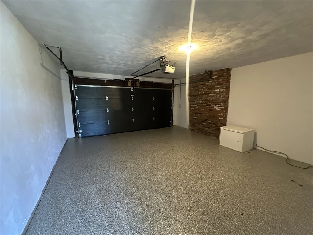4 bed, 3 bath apartment for rent at 446 Dudley Rd Unit -, Newton Center — photo 39 of 39