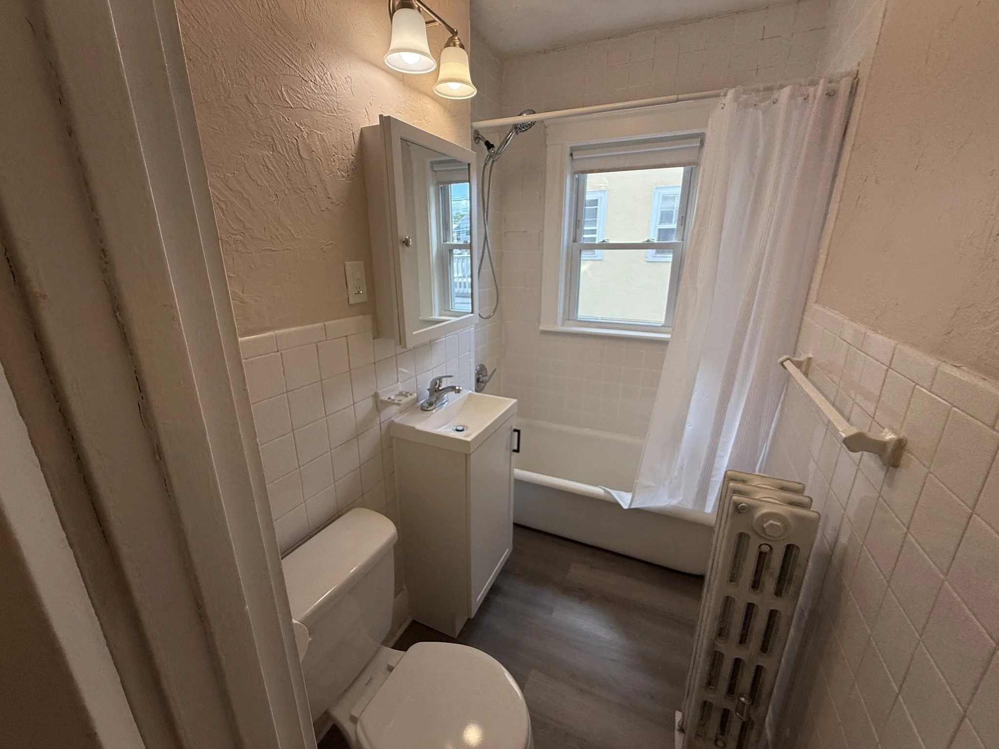1 bed, 1 bath apartment for rent at 4463 Washington St Unit 1, Roslindale — photo 12 of 13