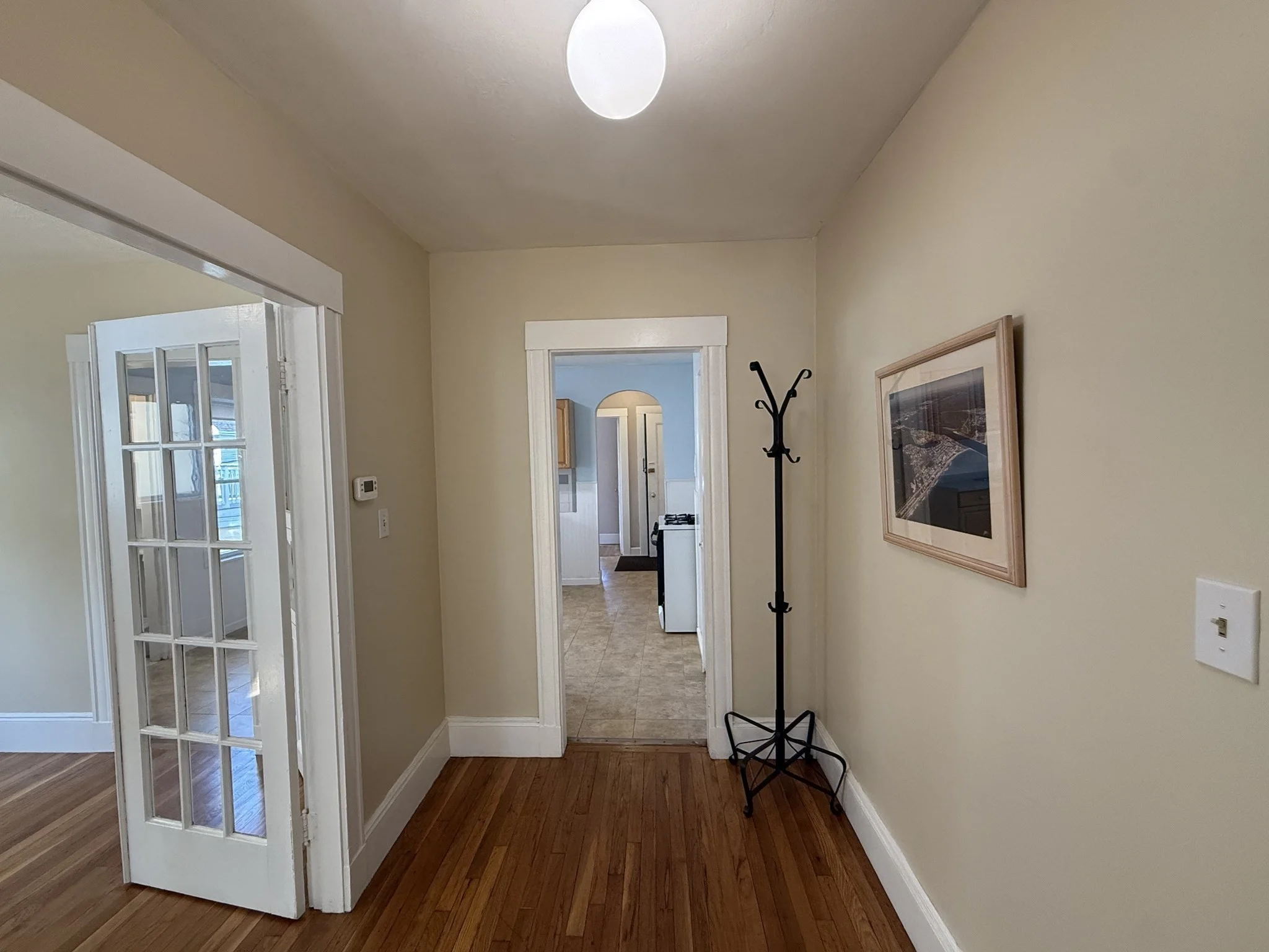 1 bed, 1 bath apartment for rent at 4463 Washington St Unit 1, Roslindale — photo 2 of 13