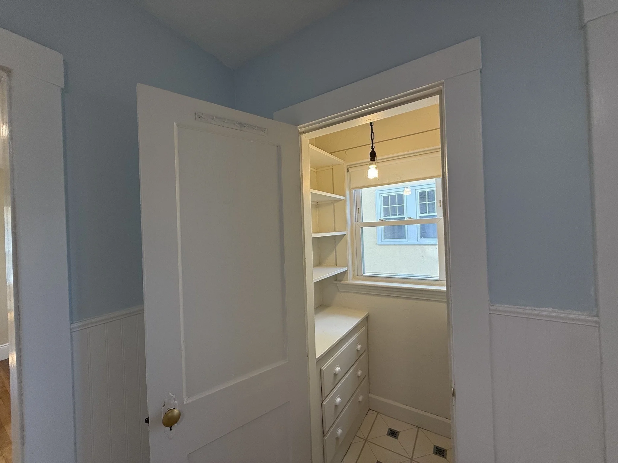 1 bed, 1 bath apartment for rent at 4463 Washington St Unit 1, Roslindale — photo 9 of 13