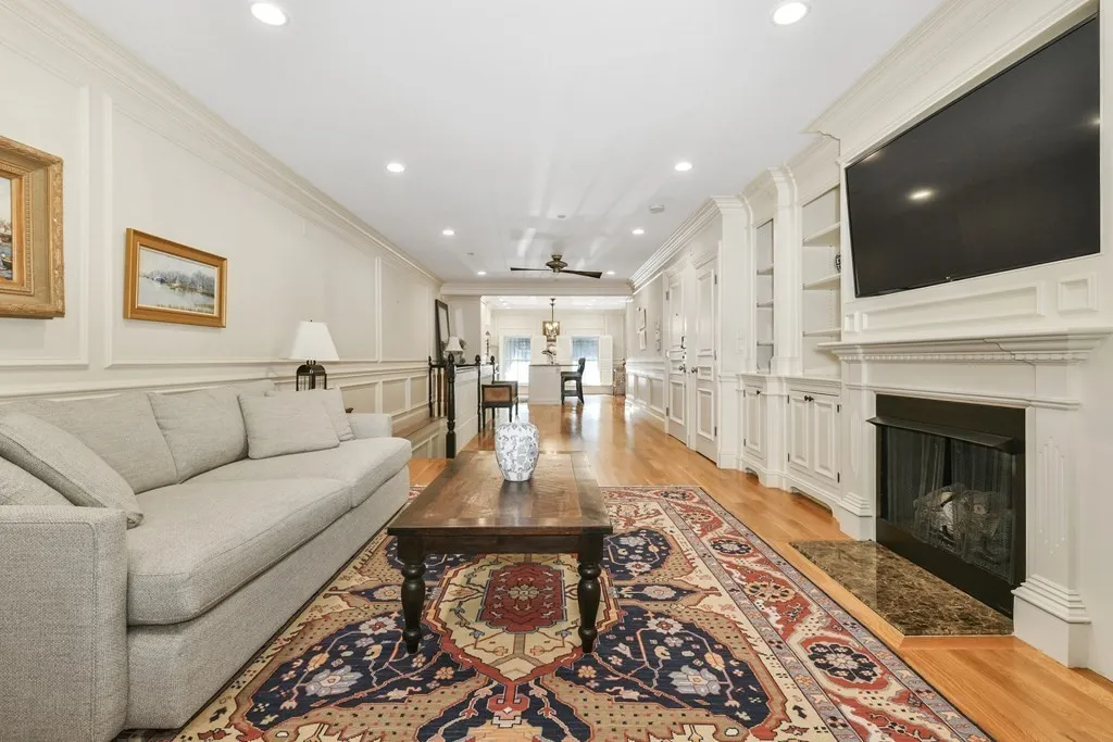 3 bed, 2.5 bath apartment for rent at 447 Beacon St Unit 1, Back Bay — photo 1 of 19