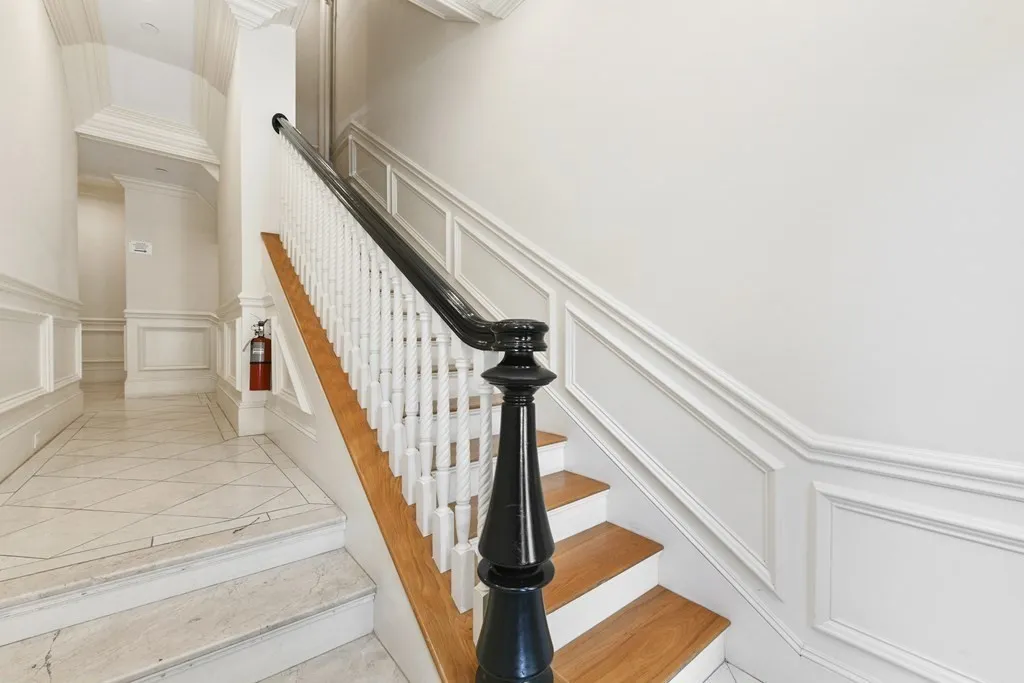 3 bed, 2.5 bath apartment for rent at 447 Beacon St Unit 1, Back Bay — photo 18 of 19