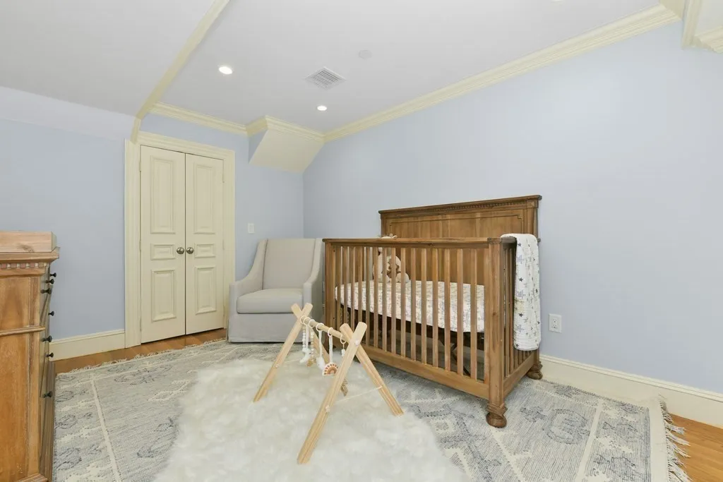 3 bed, 2.5 bath apartment for rent at 447 Beacon St Unit 1, Back Bay — photo 12 of 19