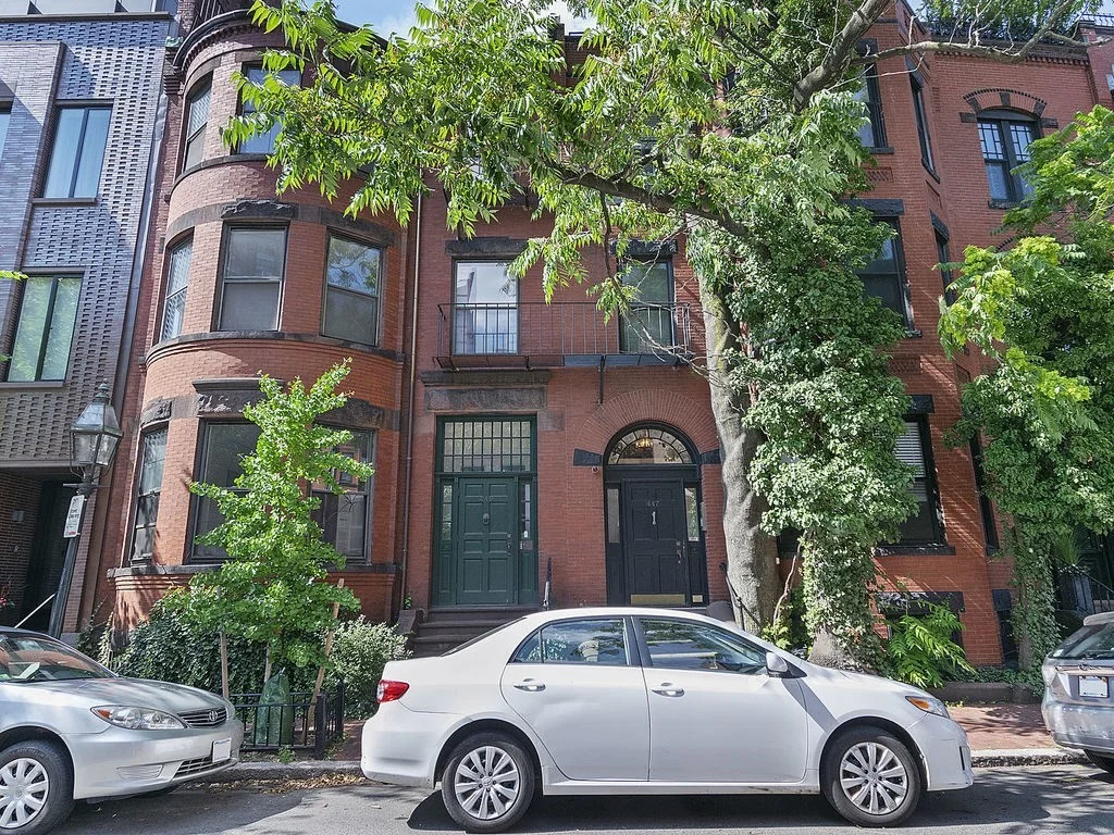Studio bed, 1 bath apartment for rent at 447 Marlborough Unit 0, Back Bay