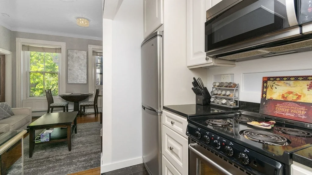 1 bed, 1 bath apartment for rent at 447 Marlborough Unit 3, Back Bay — photo 9 of 16