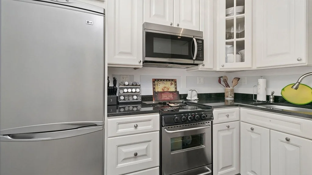 1 bed, 1 bath apartment for rent at 447 Marlborough Unit 3, Back Bay — photo 8 of 16