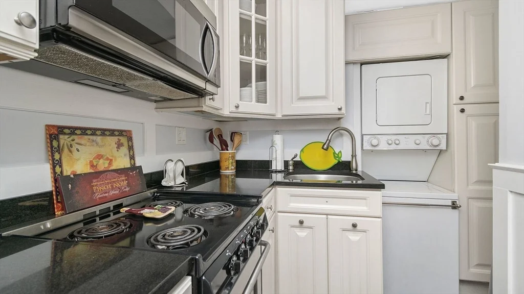 1 bed, 1 bath apartment for rent at 447 Marlborough Unit 3, Back Bay — photo 7 of 16