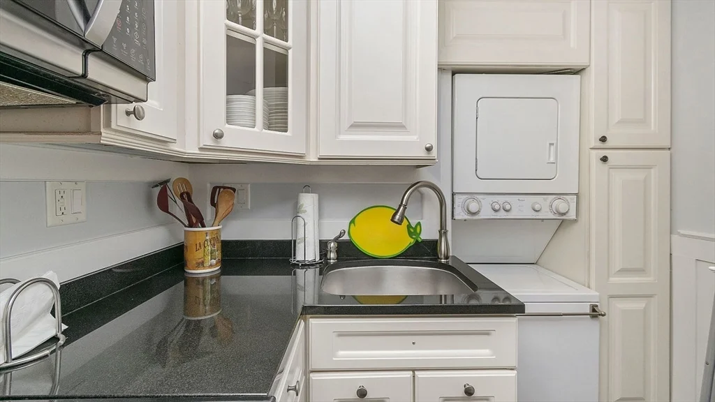 1 bed, 1 bath apartment for rent at 447 Marlborough Unit 3, Back Bay — photo 10 of 16