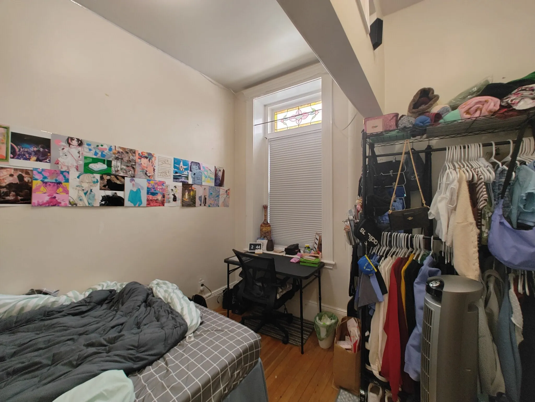 3 bed, 1 bath apartment for rent at 447 Park Dr Unit 1A, Fenway — photo 4 of 5