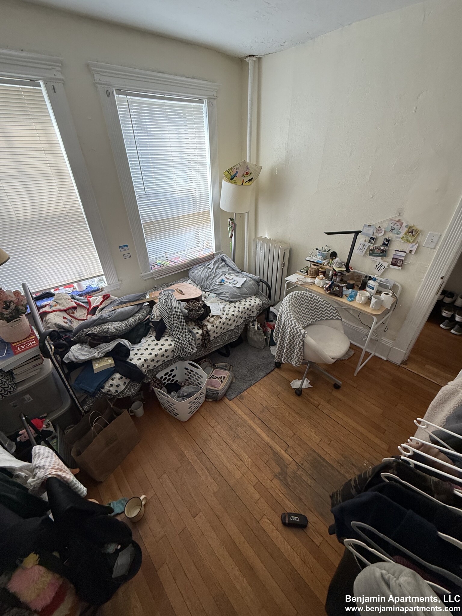 3 bed, 1 bath apartment for rent at 447 Park Dr Unit 2AA, Fenway — photo 3 of 10