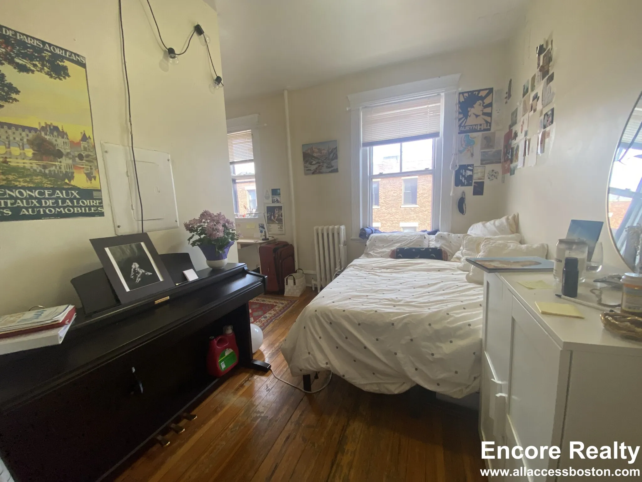 2 bed, 1 bath apartment for rent at 447 Park Dr Unit 2b, Fenway — photo 3 of 6