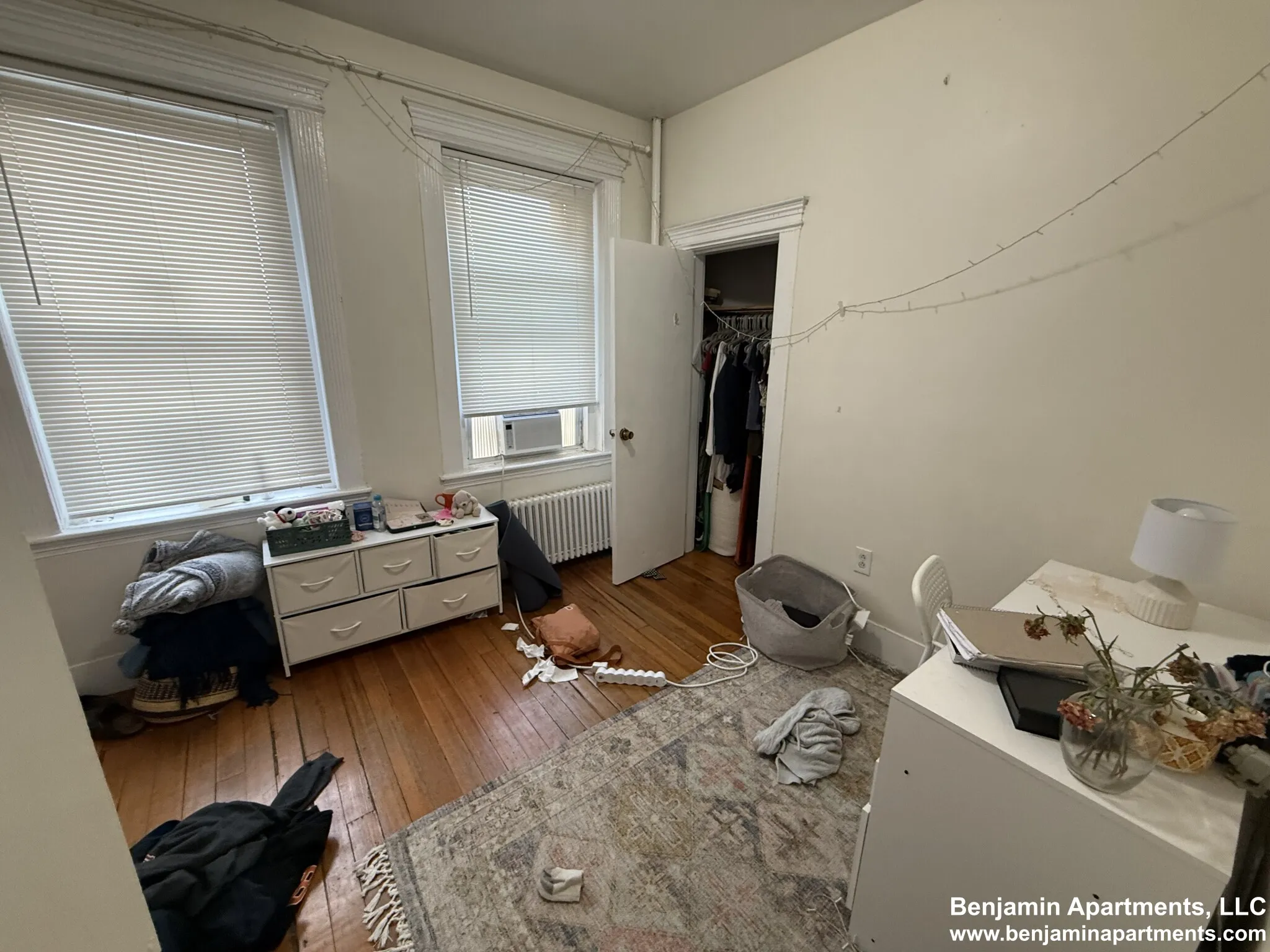 2 bed, 1 bath apartment for rent at 447 Park Dr Unit 2C, Fenway — photo 2 of 6