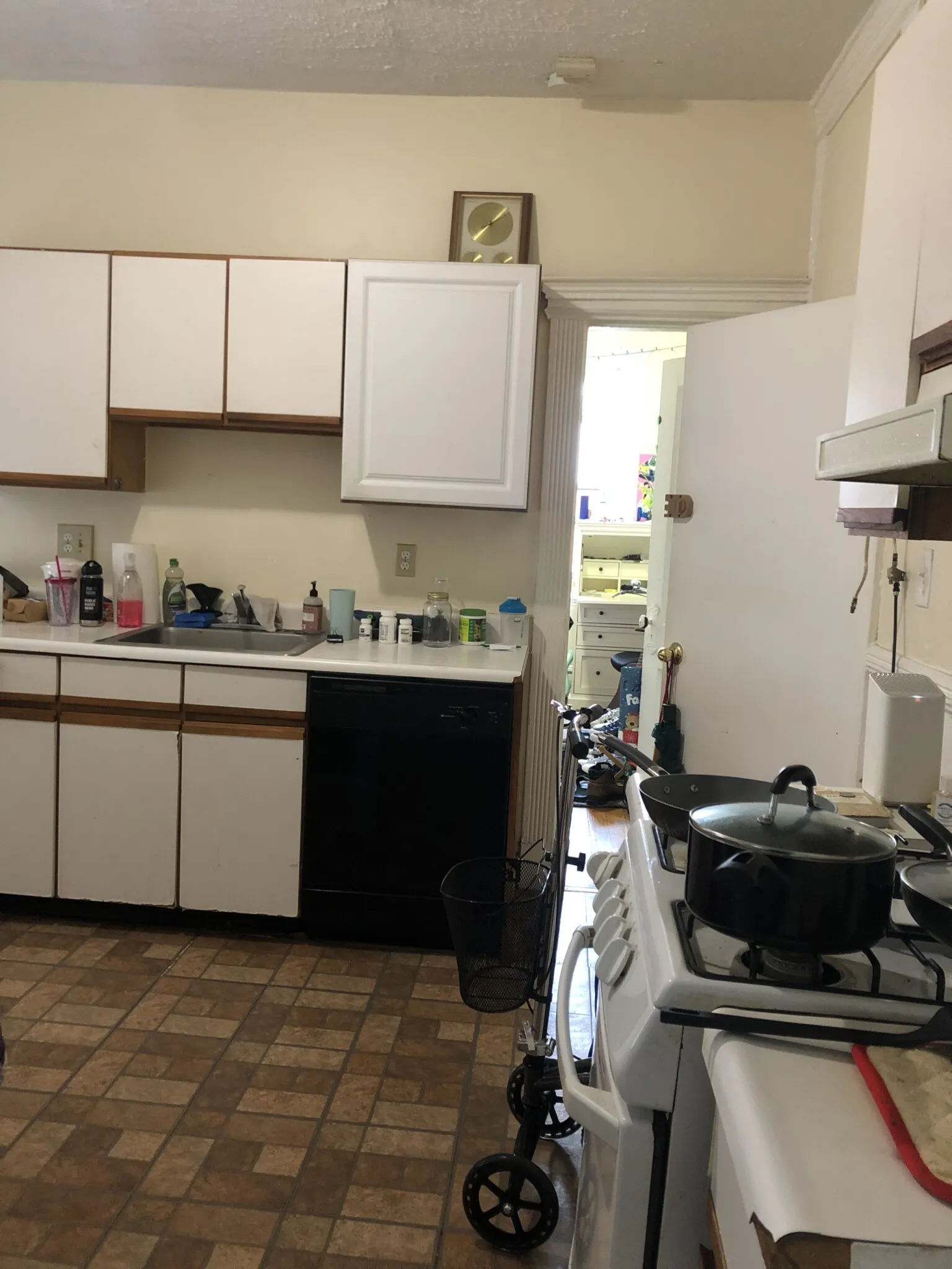 2 bed, 1 bath apartment for rent at 447 Park Dr Unit 3, Fenway — photo 4 of 6