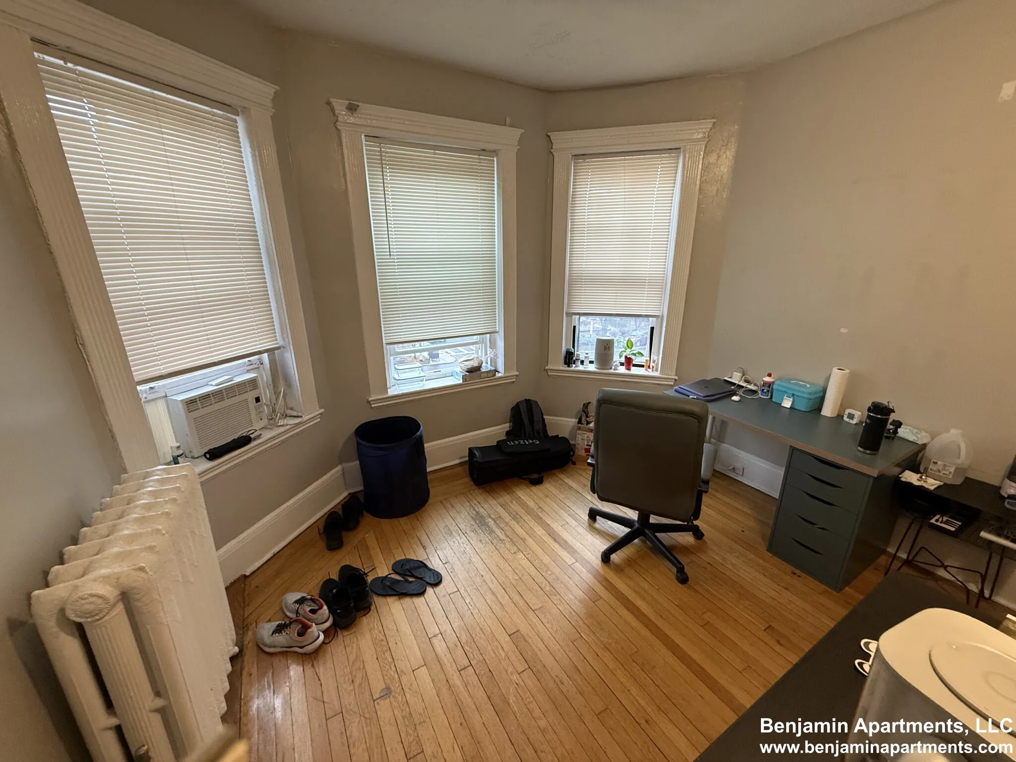 3 bed, 1 bath apartment for rent at 447 Park Dr Unit 3A, Fenway