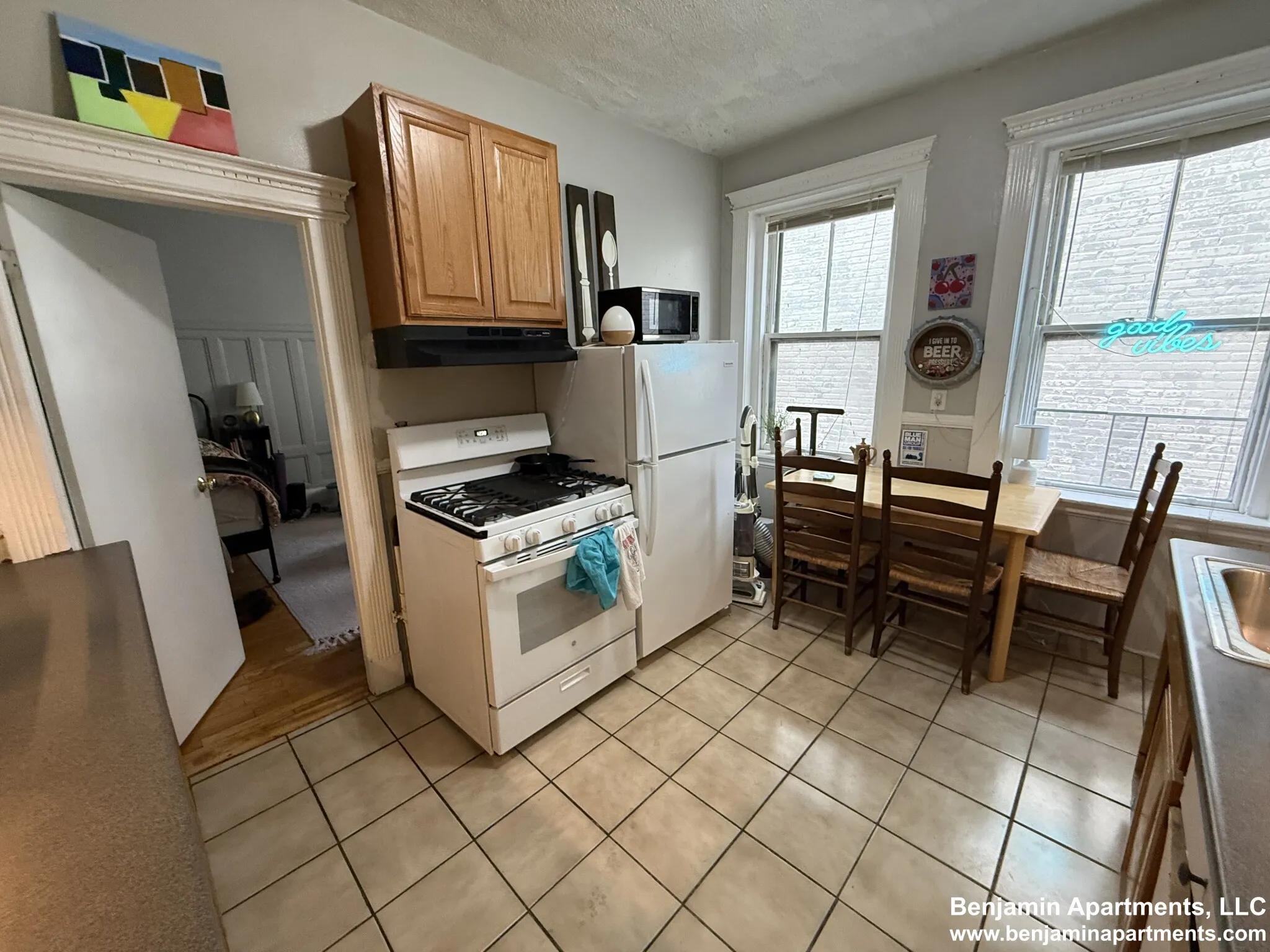 2 bed, 1 bath apartment for rent at 447 Park Dr Unit 3B, Fenway — photo 3 of 9