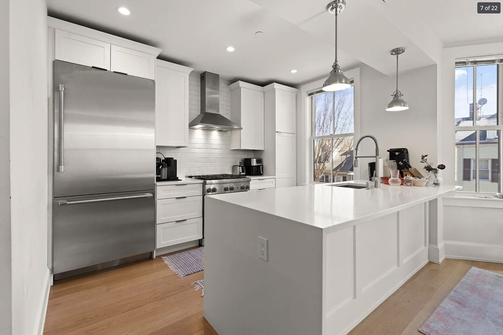 3 bed, 2 bath apartment for rent at 447 W 4th St Unit 2, South Boston — photo 2 of 22