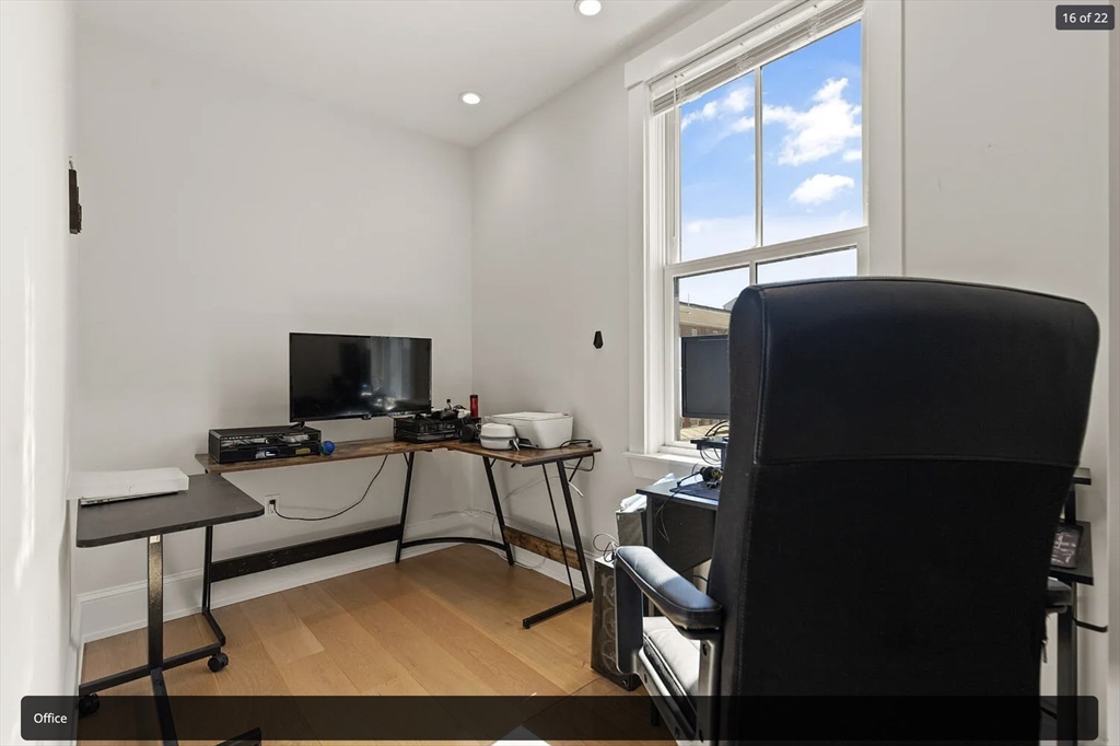 3 bed, 2 bath apartment for rent at 447 W 4th St Unit 2, South Boston — photo 14 of 22