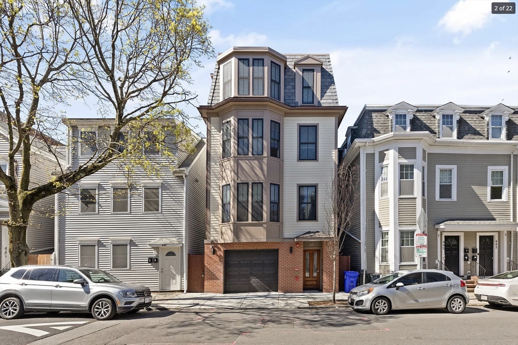 3 bed, 2 bath apartment for rent at 447 W 4th St Unit 2, South Boston — photo 1 of 22