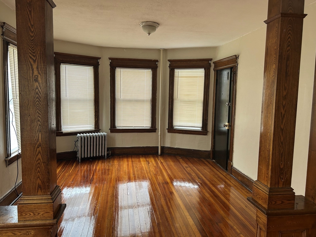 1 bed, 1 bath apartment for rent at 448 Dickinson St Unit 1R, Springfield — photo 5 of 6